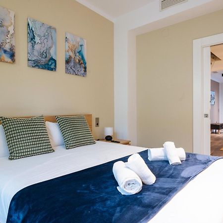 Elegant Duplex 3 Master Bedrooms And Private Севиля Екстериор снимка