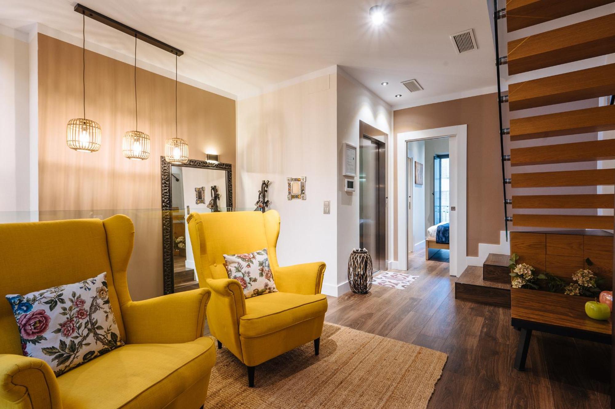 Elegant Duplex 3 Master Bedrooms And Private Севиля Екстериор снимка