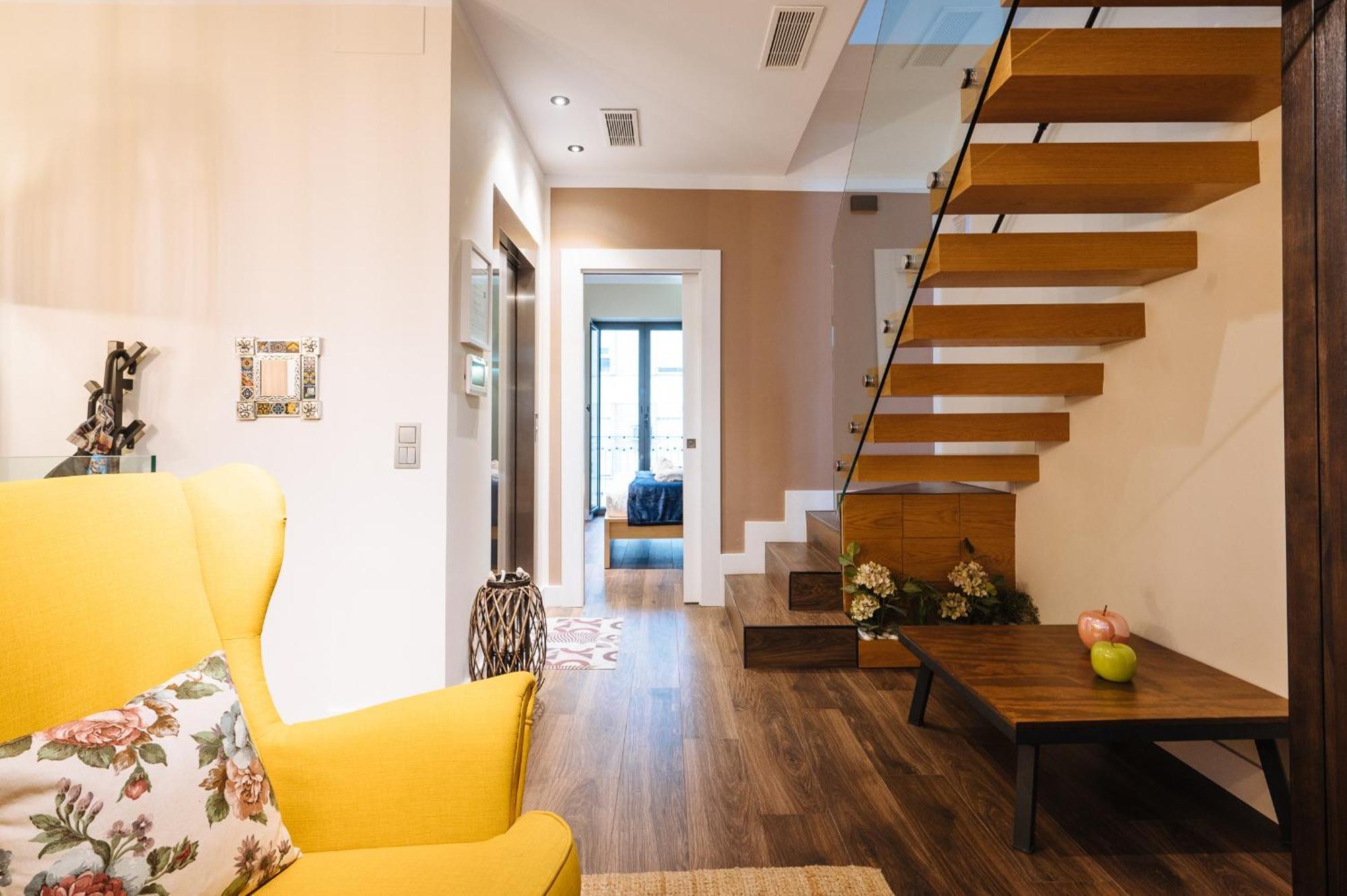 Elegant Duplex 3 Master Bedrooms And Private Севиля Екстериор снимка